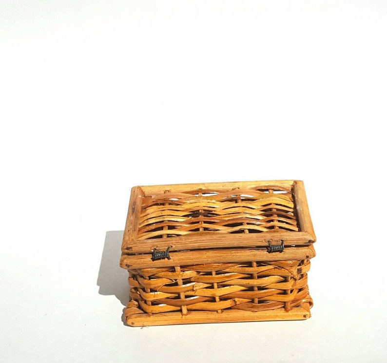 Vintage Wicker Rattan Box Lid Woven Storage Container Handmade | Etsy