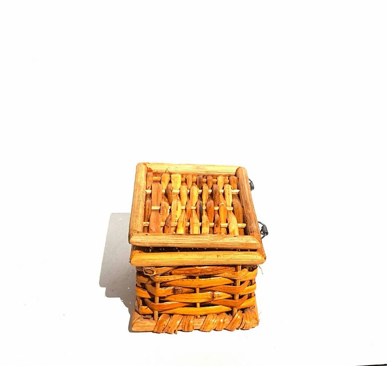 rattan toy box with lid