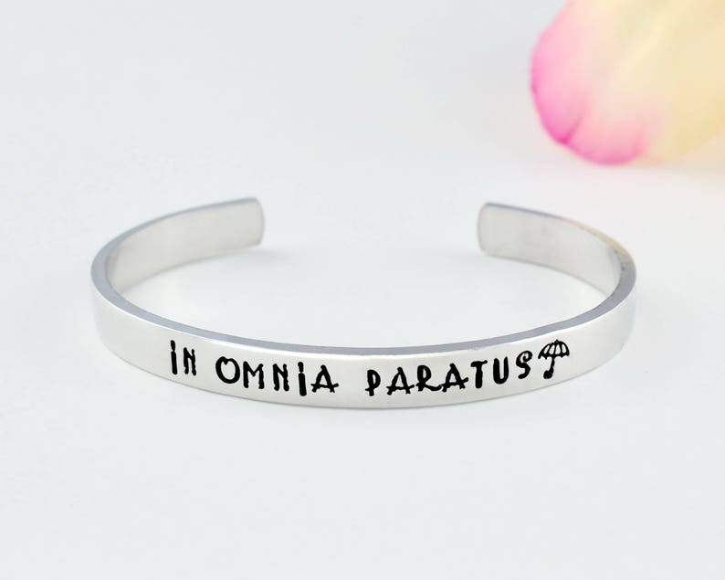 Best Friends Bff Sisters Personalized Gift Gilmore Girls Inspired Hand Stamped Aluminum Cuff Bracelet In Omnia Paratus Bracelets Jewelry Oxyland Vn