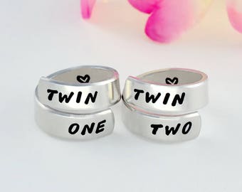 Twin One, Twin Two Sister Ring Set, Twin Sisters Matching Pair Rings, Sisters, Best friends, BFF Friendship Ring, Stamped Aluminum Wrap Ring