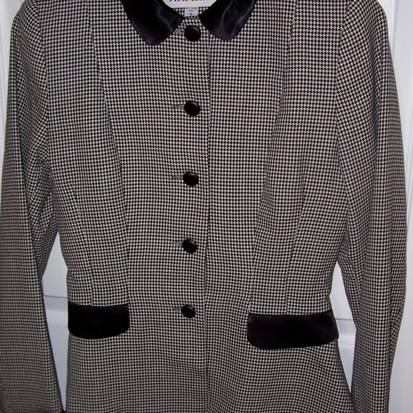 Vintage Norma Kamali B&W houndstooth wool peplum jacket classy classic, size 4