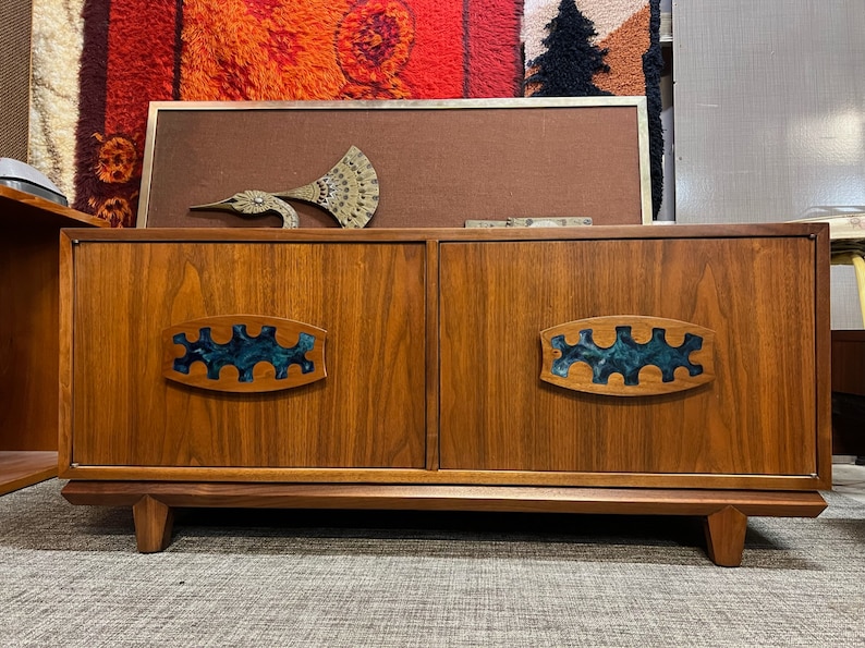 Mid Century Modern Cal Mode Walnut Credenza Chest Cabinet Storage image 1