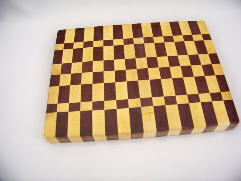 Shipped by priority mail 2 to 3 days delivery. Large end grain butcher block 16 by 12 by 1.5 thick