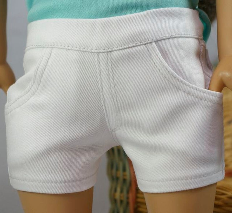 Summer WHITE SHORTS Pants Denim Twill with Four Working Pockets and Stitching Details for 18 Inch Doll Bild 1