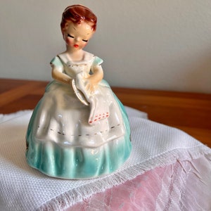 Josef Originals KATE from TOWN and COUNTRY Series, Vintage Figurines, California Ceramic Dolls, Girl Drying Dishes, Vintage Knick Knacks