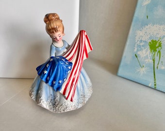 Rare Vintage Josef Originals Betsy Ross Musical Ceramic Figurine, Musical Figurine Music Box, 4th of July God Bless America Song, Flag Decor