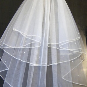 Véu de noiva de 2 camadas Véu de comunhão BRANCO BRILHANTE Pérolas com borda de lápis, cristal e pente e presilhas destacáveis, comprimento do ombro-catedral