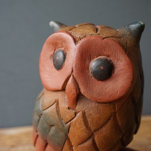 Vintage Wooden OWL Toy / Wood Carved BIRD / Collectible