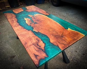 Distinctive Custom Epoxy Resin Redwood Office Desk
