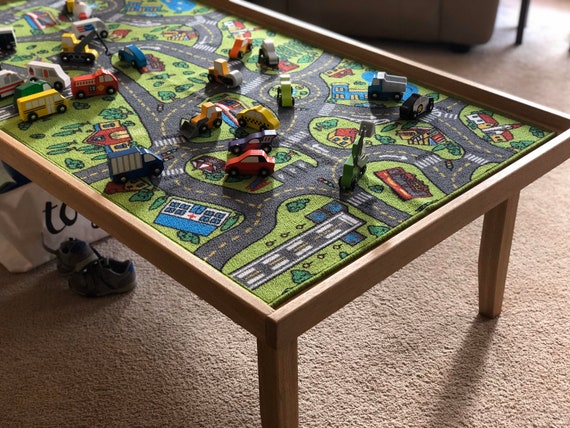 table de jeux pour enfants