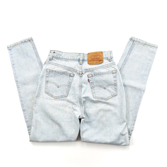 Vintage 512 Levis Light Wash High Waisted Jeans //