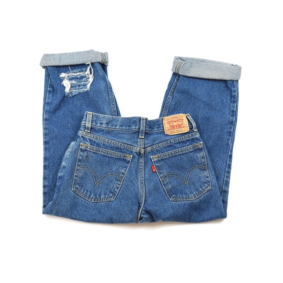 Vintage Levi's distressed boyfriend jeans