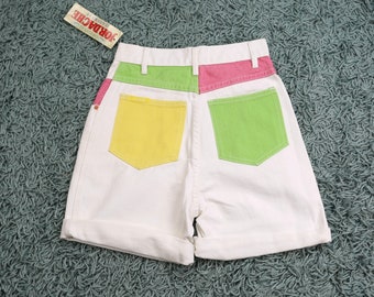 Vintage Deadstock Jordache White Multicolor Shorts Waist 23”/24”