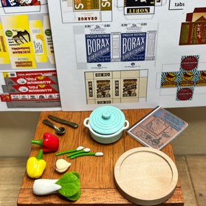 Dollhouse Miniature Enamel Casserole Dish Set – 1:12 Scale Kitchenware