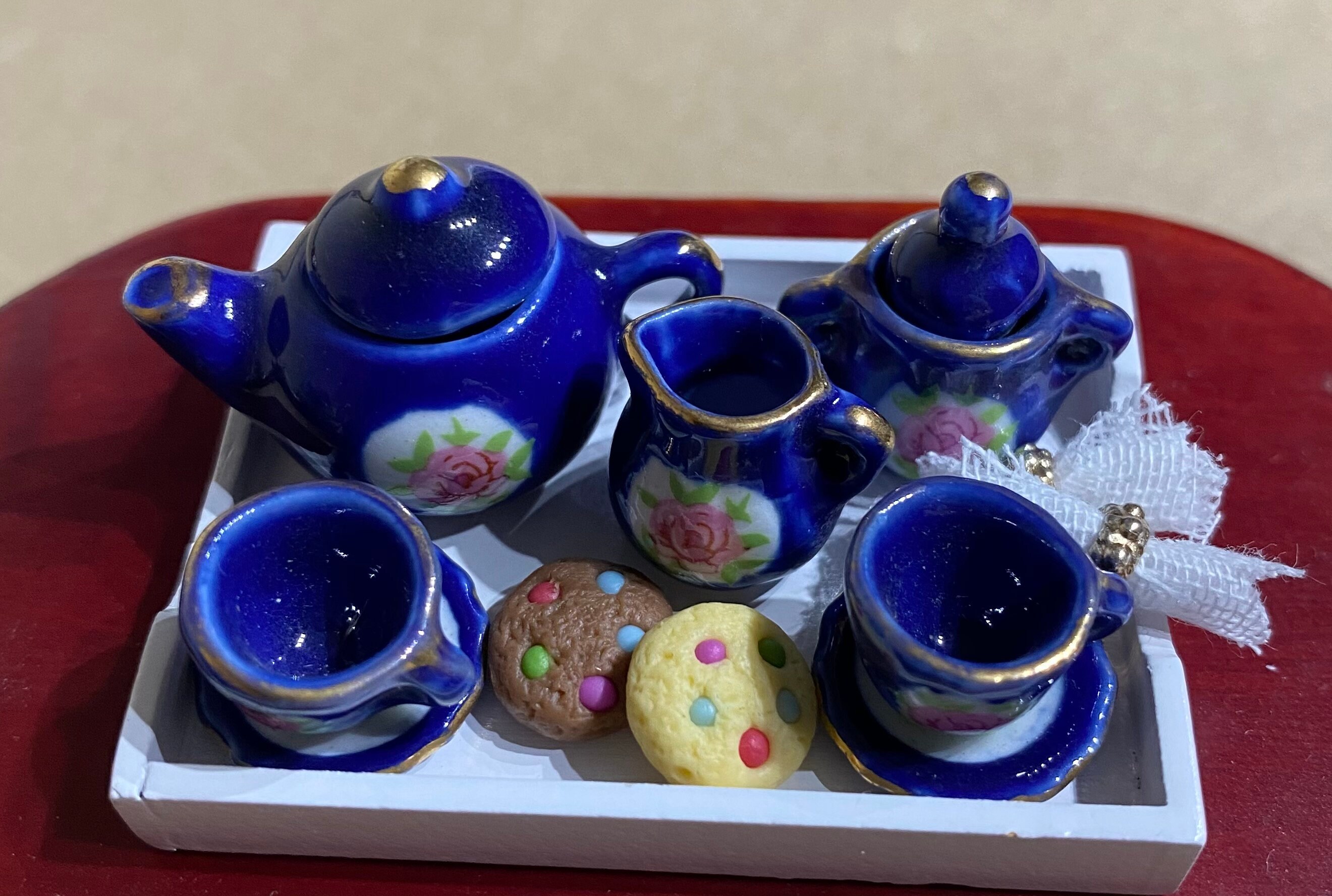 コールポート ベイジェント　青い小花　ミニチュア　ティーセット ミニチュアティーセット（2人用） – 1:12スケール ドールハウス トレイ