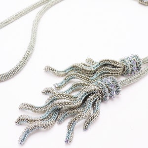 Beading Pattern "Medusa", Tutorial for a CRAW lariat with fringes