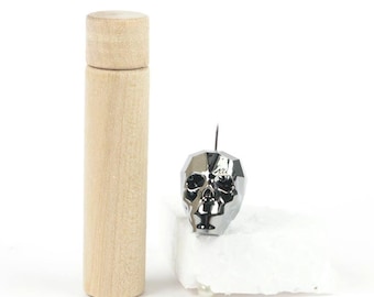 Basic Set for "Skelly" (Pattern in the book: Siâns Needle Cases)