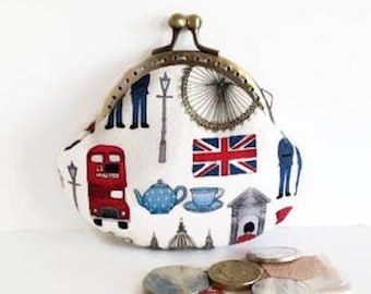 London Print Coin Purse, Kiss Lock Change Pouch, London Icons, British Gifts