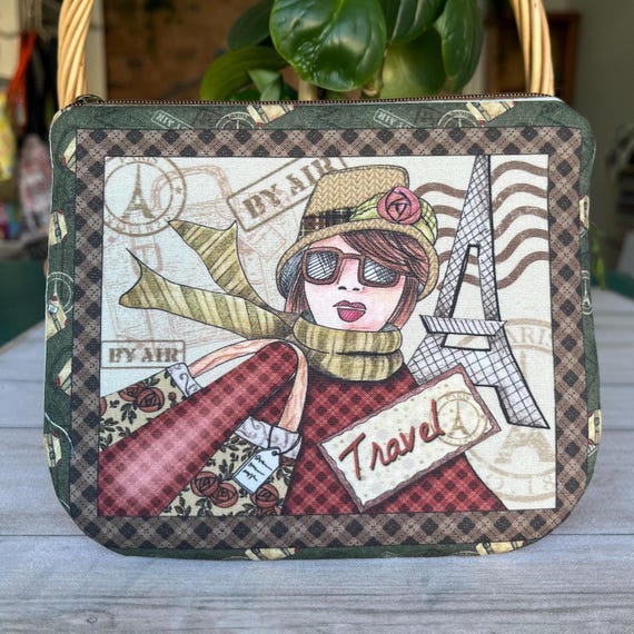 Chic Paris Travel Pouch, Vintage-inspired Zipper Bag With Fashion