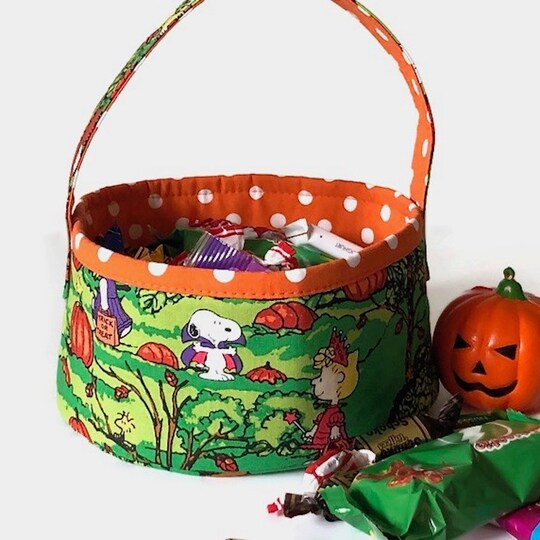 Trick or Treat Halloween Bucket, Halloween Gif Basket