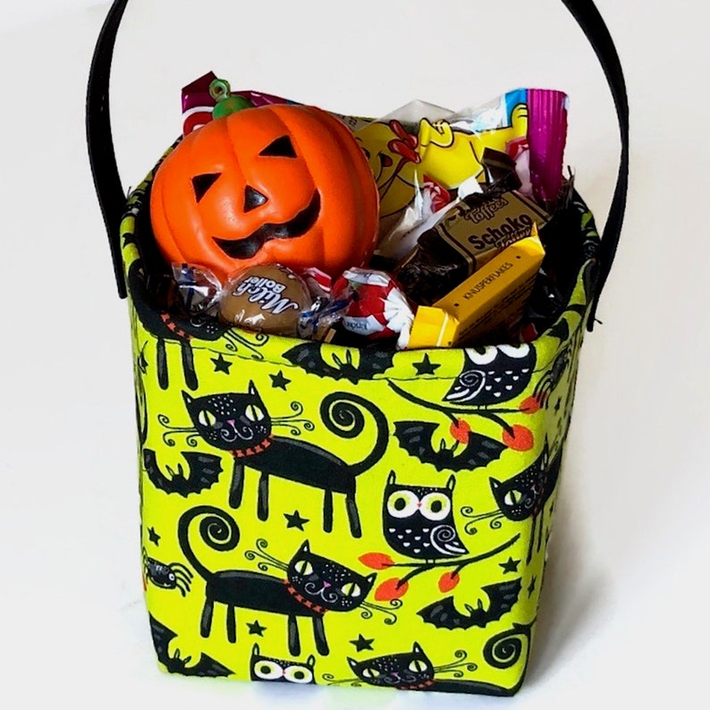 Black Cat Halloween Candy Bucket Trick or Treat Bag - Etsy