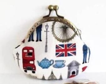 London Print Coin Purse, Kiss Lock Change Pouch, London Icons, British Gifts