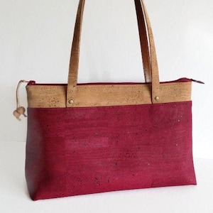 Bolsa de corcho - Bandolera ecológica - Color burdeos - Regalo vegano para mujer