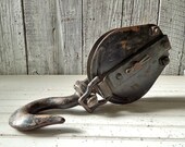 Large Pulley Hook - Black Metal 1069
