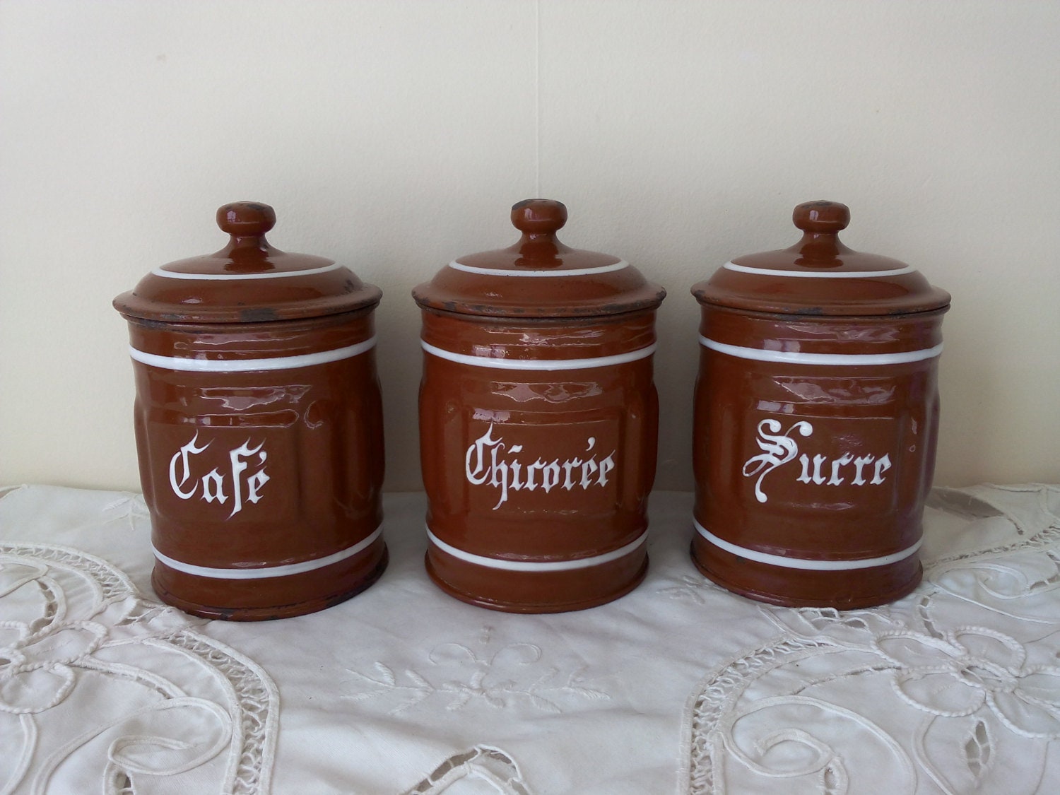 Bidons de Cuisine en Émail, Ensemble 3 Pots Rouges et Blancs Bourgogne, Français Country, Ferme Fran