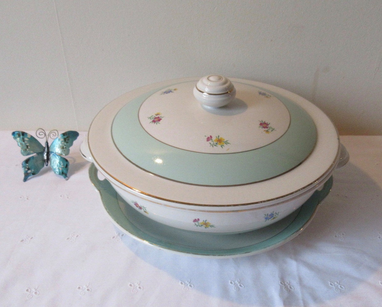 Tureen, Delightful Keller & Guerin Luneville Vintage Lidded Serving Bowl & Plate, Tureen, Plat, Blan