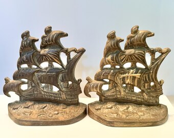 Vintage Cast Iron Galleon Bookends: English Galleon Corp 1928