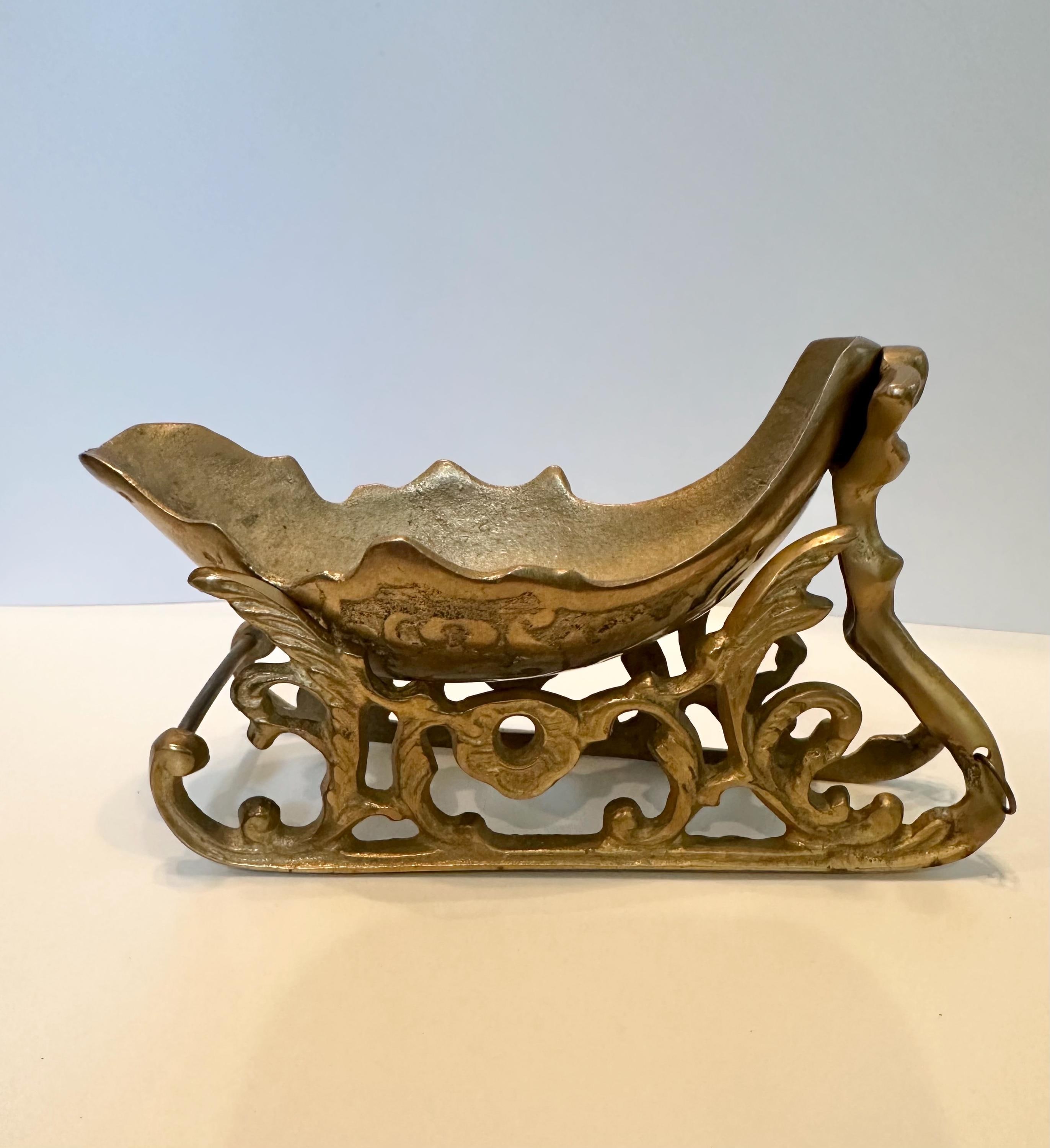 Vintage Solid Brass Vintage Santas Sleigh Christmas Planter Table Center Piece holiday seasonal candy dish decor decoration deer Santa bowl