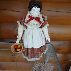 Vintage Mark Farmer Company doll and late 60&#39;s or early 70&#39;s catalog - doll has damage
