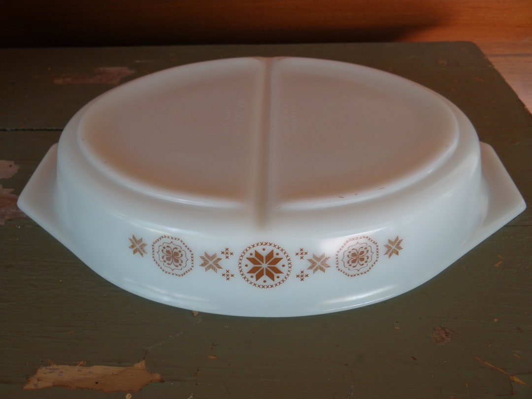 Vintage Pyrex Divided Dish With Brown Daisy Pattern Etsy