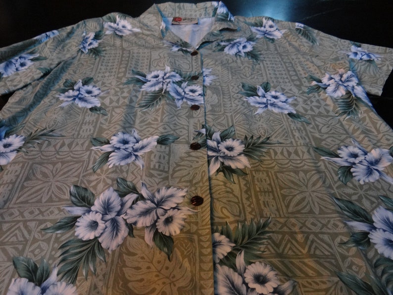 Vintage Hilo Hatties Men/'s Hawaiian Shirt Size Medium