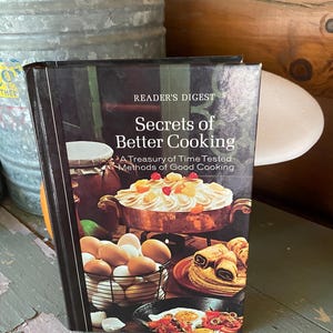 Vintage Readers Digest Secrets of Better Cooking 1977 cookbook