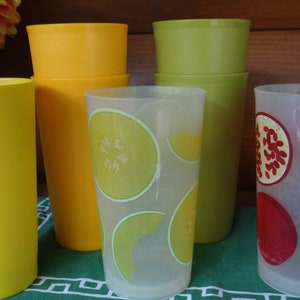 Vintage Summer colors Tupperware cups - Set of 7 plastic glassware