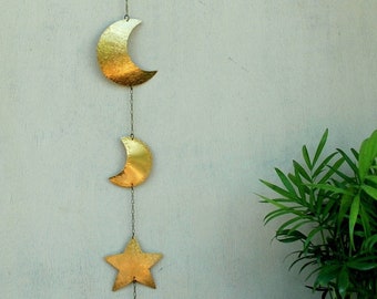 Lunas y Estrellas Arte de pared Decoración de pared de luna Latón Estrellas colgante de pared - Lunas y estrellas crecientes Móvil - Decoración de lunas Colgante de cristal de estrellas