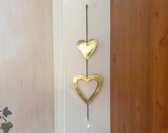 Colgante de pared del corazón de oro - Decoración de la pared del arte del corazón - Decoración del corazón del amor - Decoración de la habitación de las niñas - Regalo del corazón - Corazón de metal - Latón