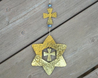 Cruz con Estrella de David Decoración colgante de pared judía mesiánica - Fe - Decoración religiosa - Tierra Santa - Decoración de latón martillado