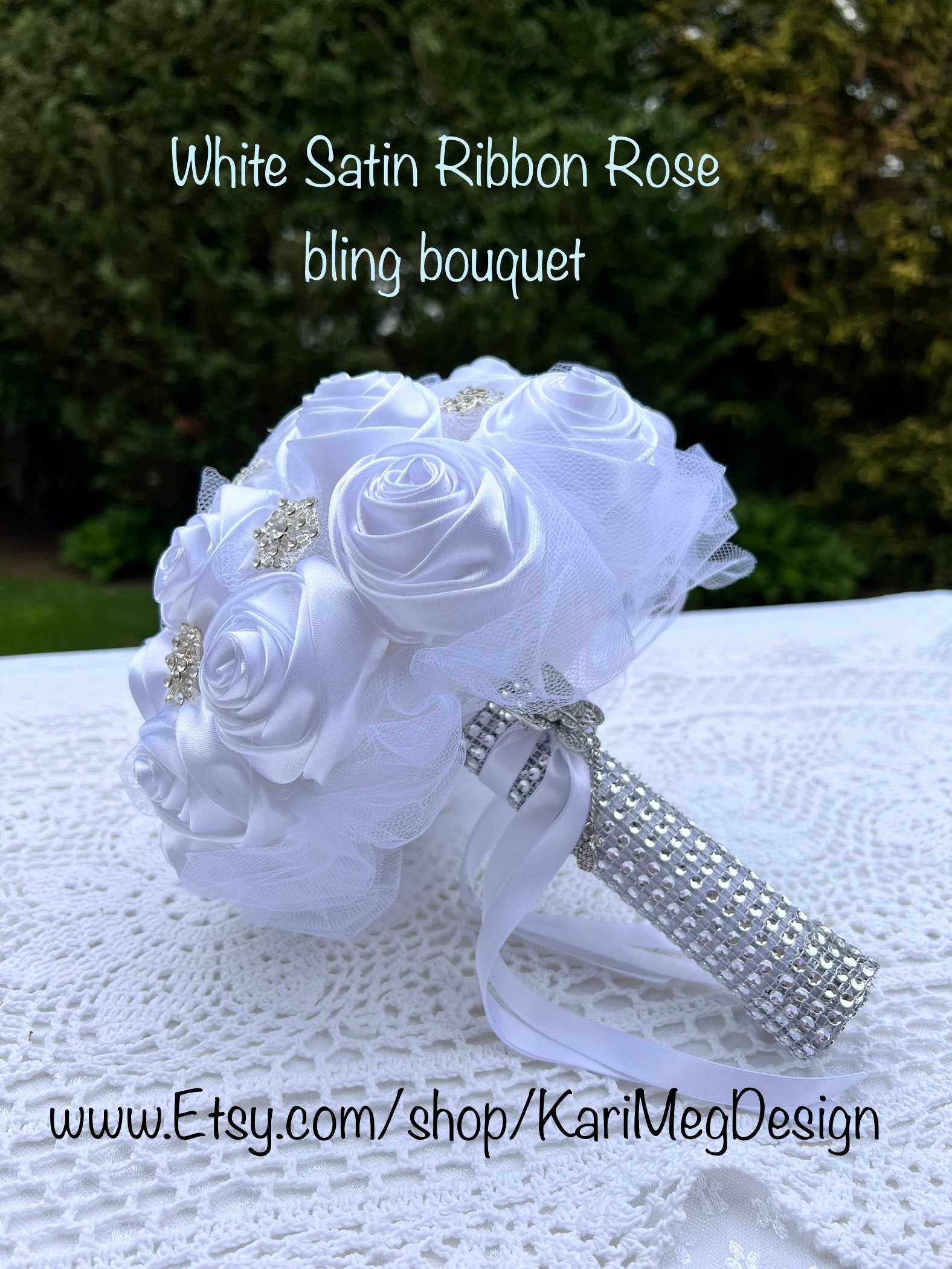 Guide to Blue Wedding Flowers and Bouquets for Your Special Day, image size:1576x2100