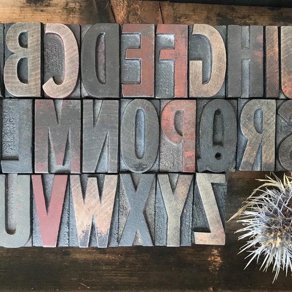 Vintage Holzbuchstaben, 1 5/16 "Buchdrucker Holzart Alphabet 33 mm hoch