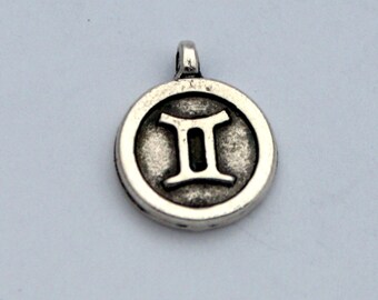 1 Gemini Zodiac Sign Charm - Mykonos Pewter Greek Casting - 15 mm (A11)