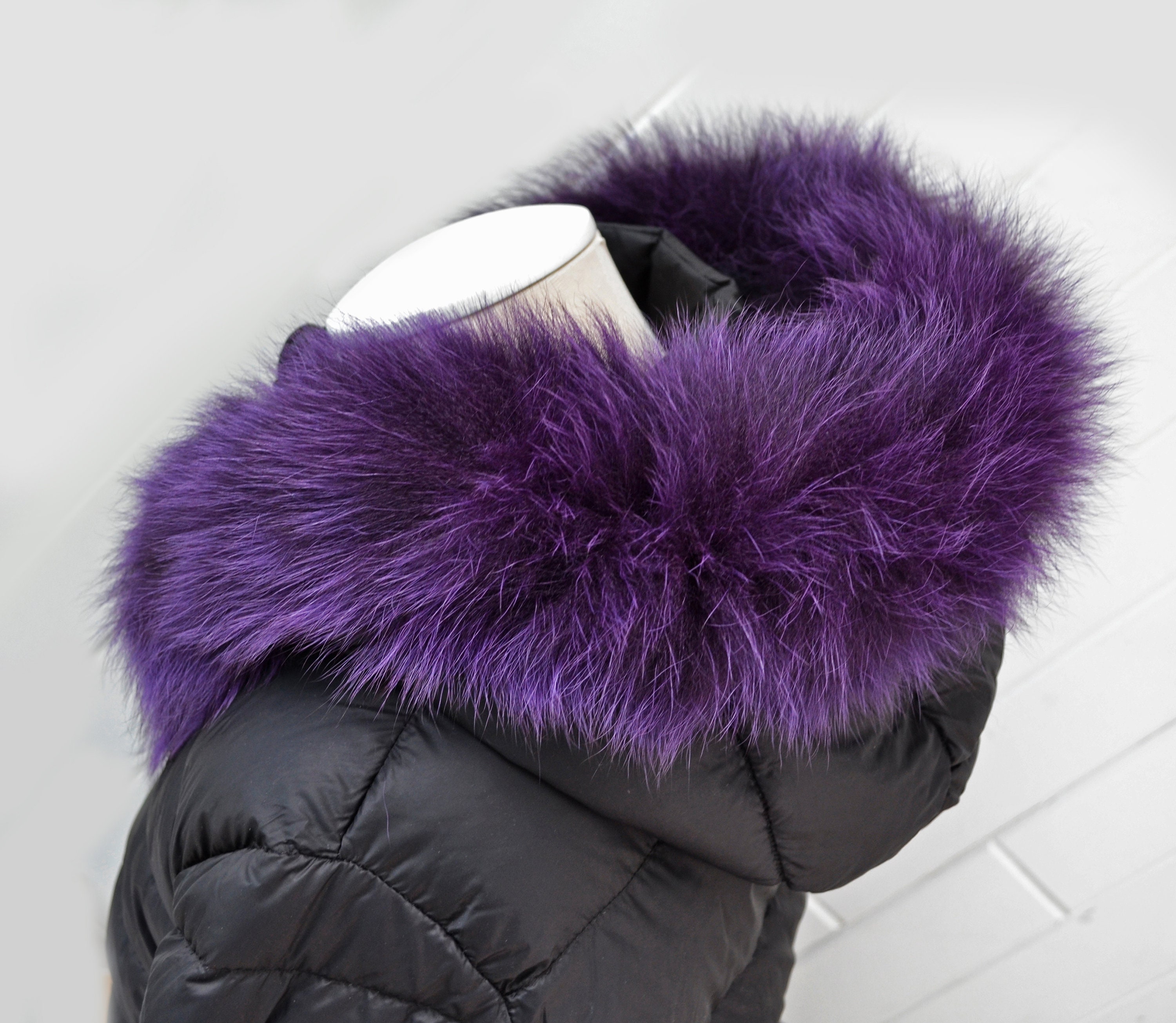 Purple fur best sale collar