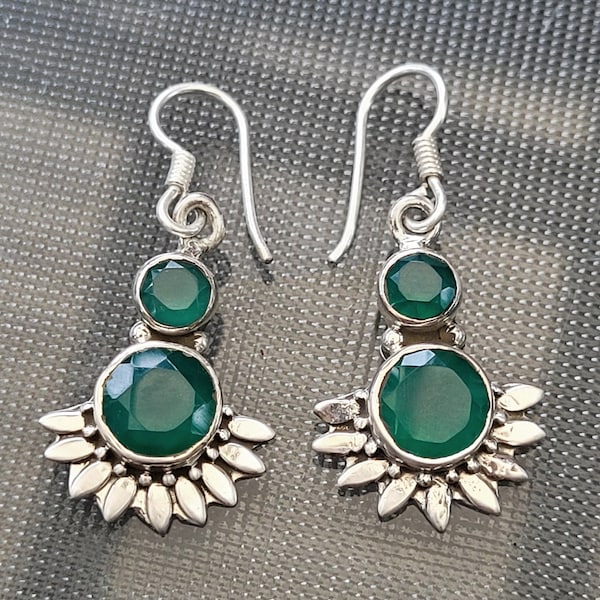 Green Chrysoprase Earrings, Green Stone Earrings, Sterling Silver Earrings, Flower Shape Earrings, 925 Sterling Silver, Vintage Earrings