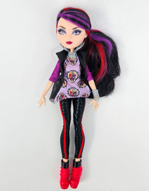 Poupée Ever After High Raven Queen, édition Spéciale Limitée, Occasion
