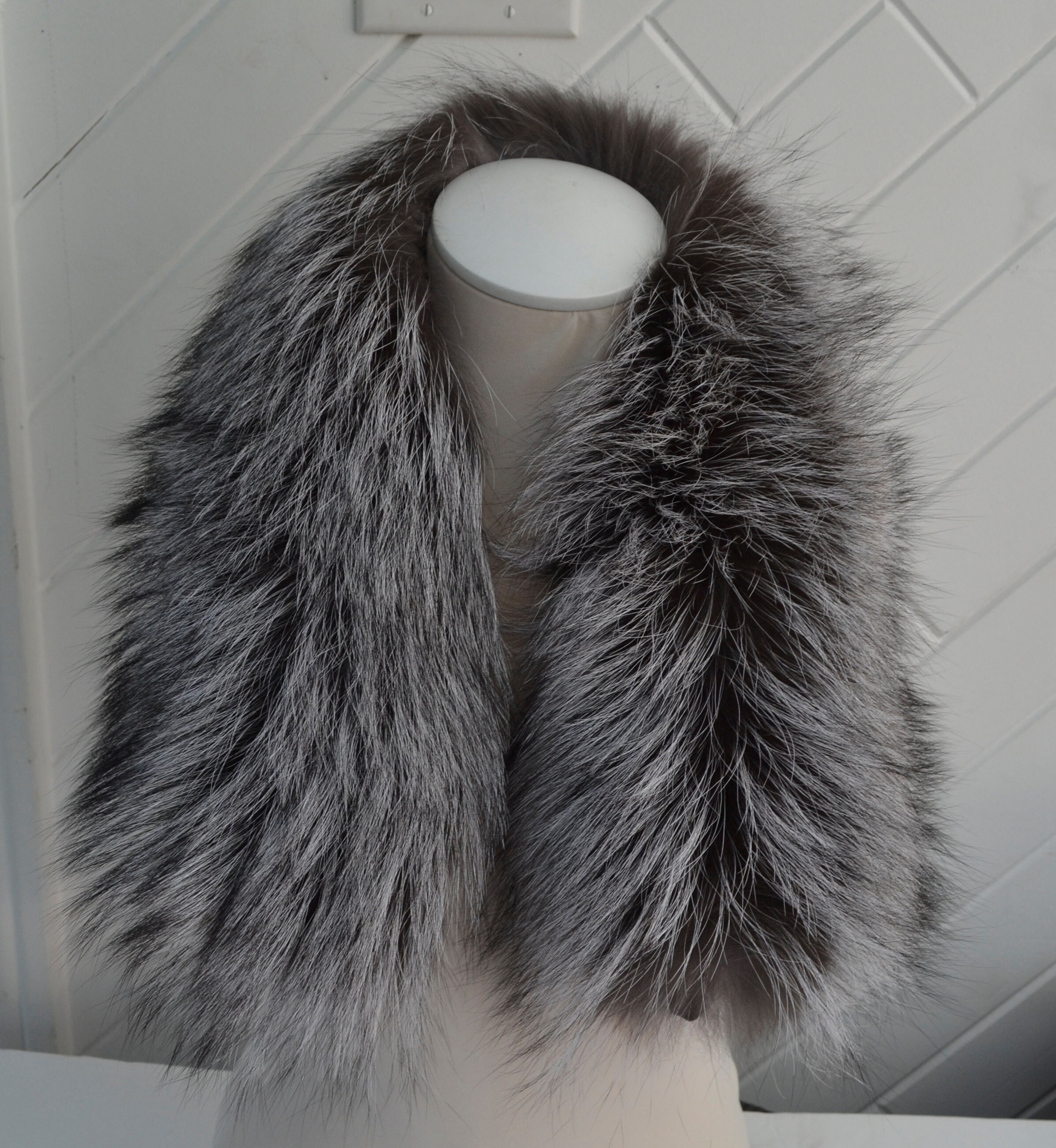 BY ORDER Finnish Silver Fox Fur Trim Hood, Fur Collar Trim, Silver