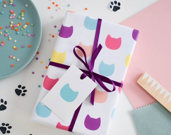 Hoja de papel de regalo de gato de colores, hoja de papel de regalo de gato y etiqueta de regalo