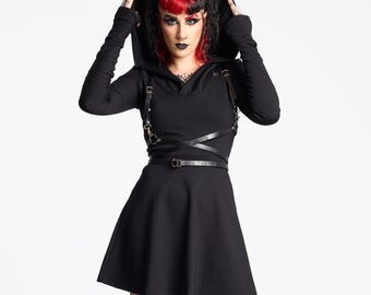 Robe patineuse à capuche Lilith, manches longues et passe-pouces
