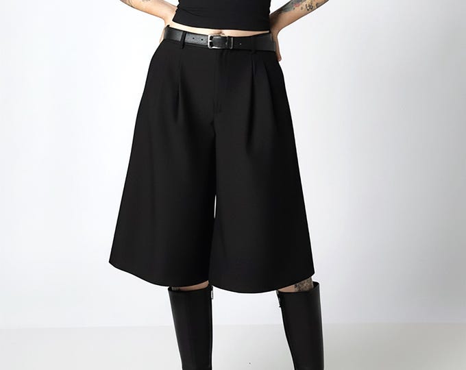 Cropped Tailored Black Culotte Shorts – Wide Leg Pleated Jorts |  Bermuda Pants | High Waist Tailor Shorts | Unisex pants | Skirted pants